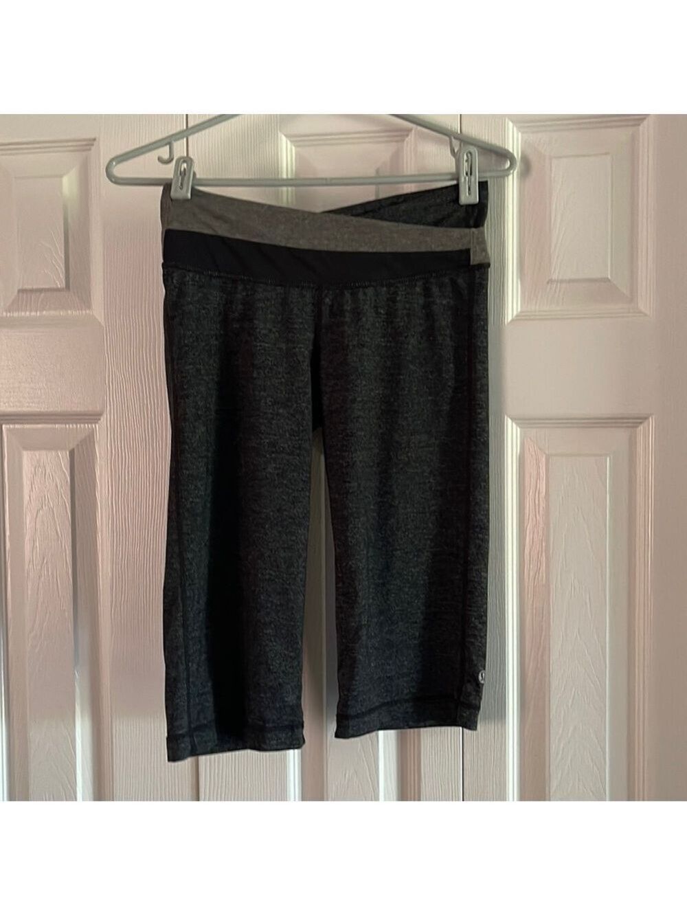 Lululemon Capris Size 6🥰🥰